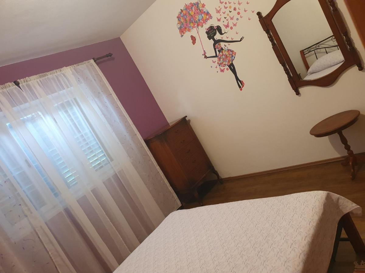 Apartment Lana Трогир Экстерьер фото